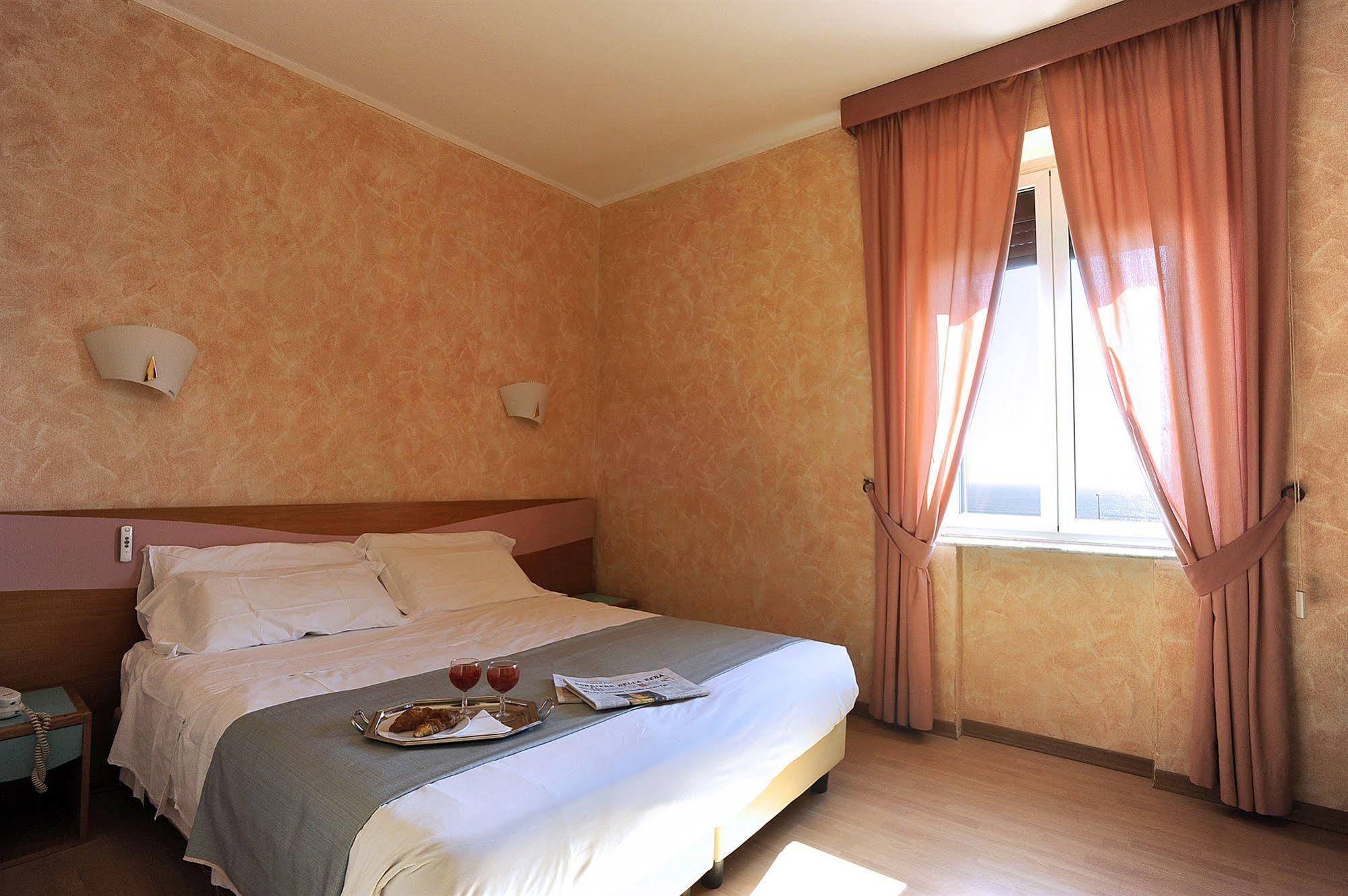 Hotel Bellavista Lido di Ostia Exterior photo