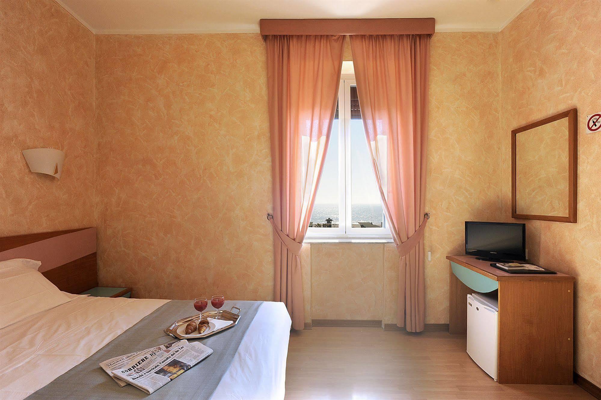 Hotel Bellavista Lido di Ostia Exterior photo